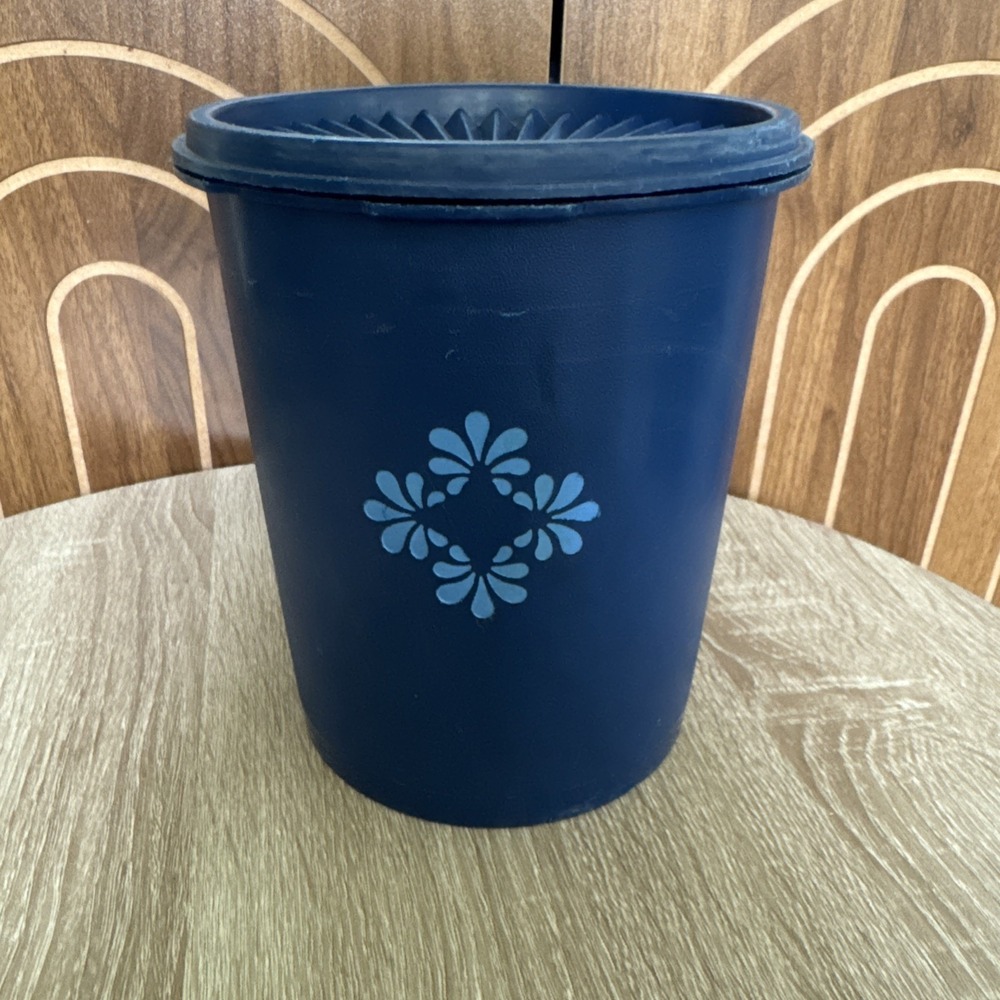 1 Vintage Dark Blue TUPPERWARE Canister #811-13 With Lid, 6 1/2" Tall
